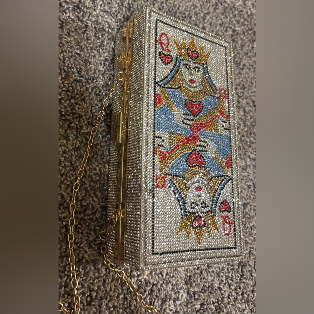 Queen of Hearts Beaded Clutch - Picture 2 of 6